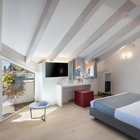 Continental - Tonelli Otel Torbole Sul Garda
